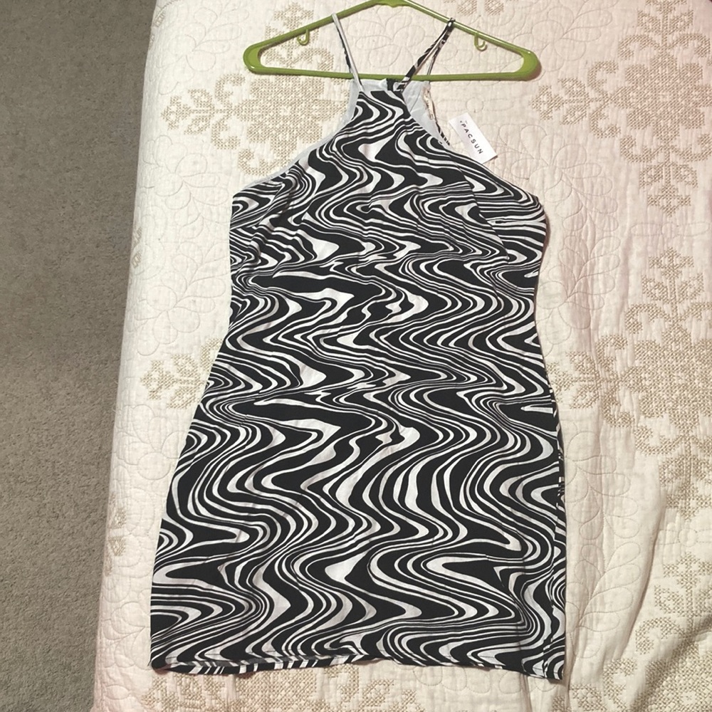 PAC sun / L.A hearts dress black and white pattern size large